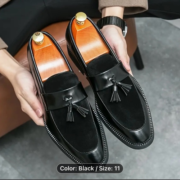 Elegant Black Tassel Loafers for Men - Picture 1 of 5